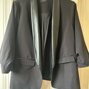 Laundry By Shelli Segal Black Blazer with Leather Lapel
